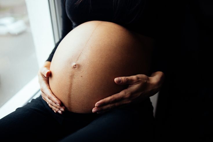 Ligne brune de grossesse : La Linea Nigra : Qu'est ce que c'est ? Est ce que cela va disparaître ?
